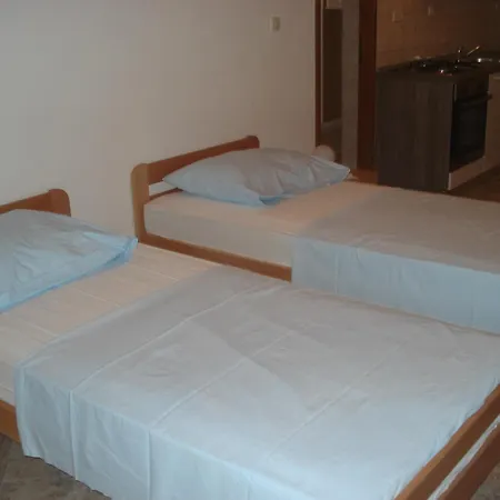 Guest house Karevic 3*
