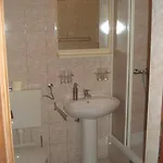 بيت ضيافة Karevic