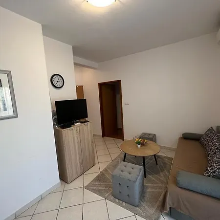 카레비크 흐바르