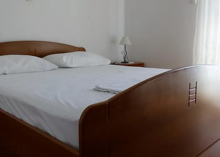 카레비크 흐바르